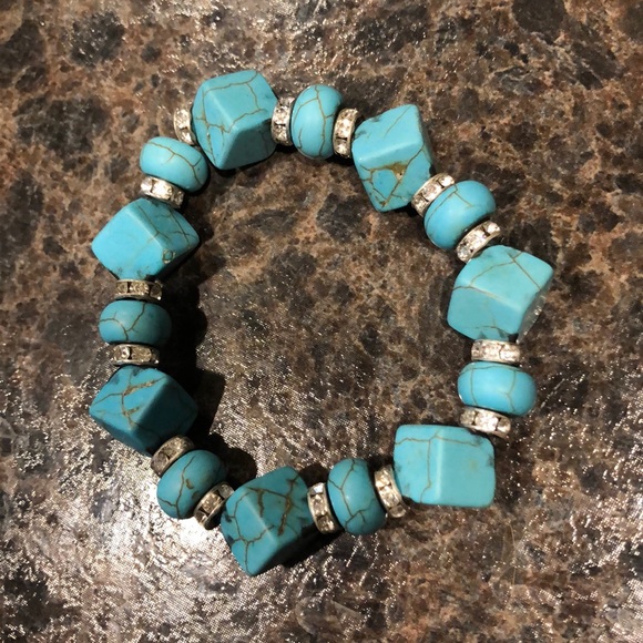 Gorgeous turquoise bracelet - Picture 1 of 2